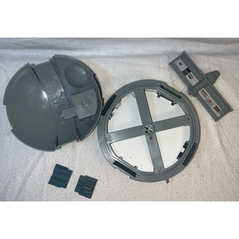 1994 *for parts* Micro Machines Star Wars The Death Star Playset Galoob VTG